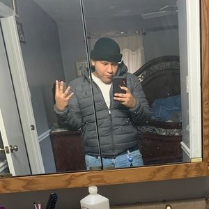 Meet your Posher, Elian